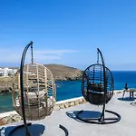 Mykonian & 4*