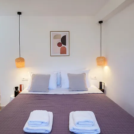 Aparthotel Mykonian & Mykonos Town