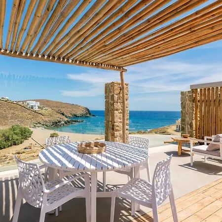 Aparthotel Mykonian & Mykonos Town