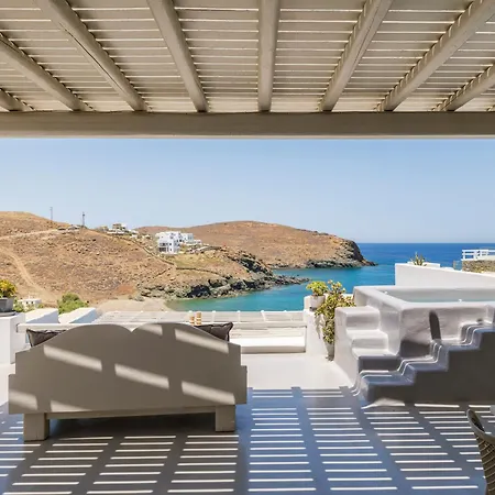 Aparthotel Mykonian & *