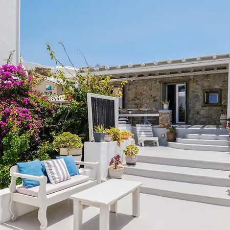 Mykonian & Aparthotel