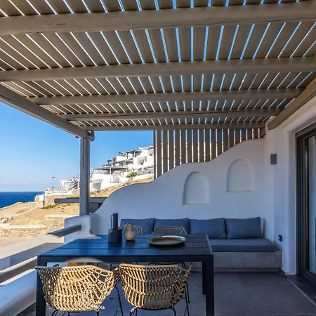 Aparthotel Mykonian & Mykonos Town