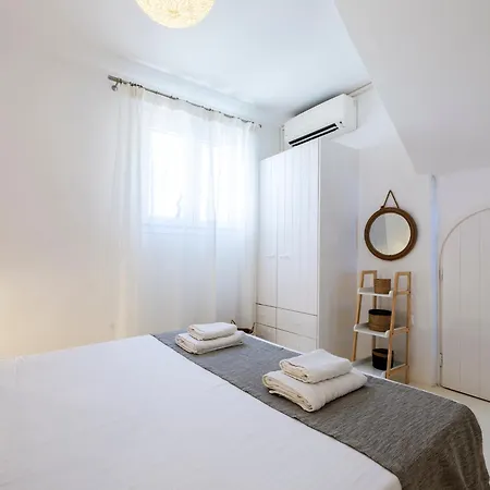 Mykonian & Lägenhetshotell