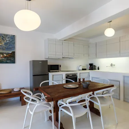 Lägenhetshotell Mykonian & Merchia Beach